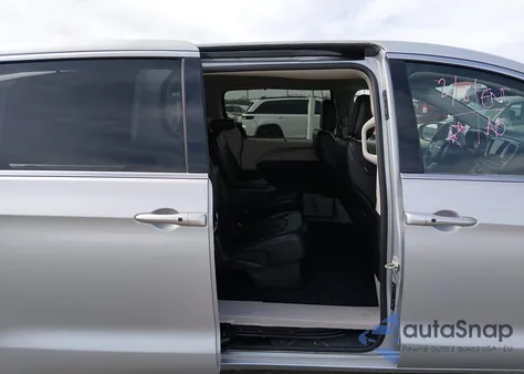 2024 Chrysler Pacifica Touring L z USA, uszkodzony, nr VIN 2C4RC1BG5RR148453